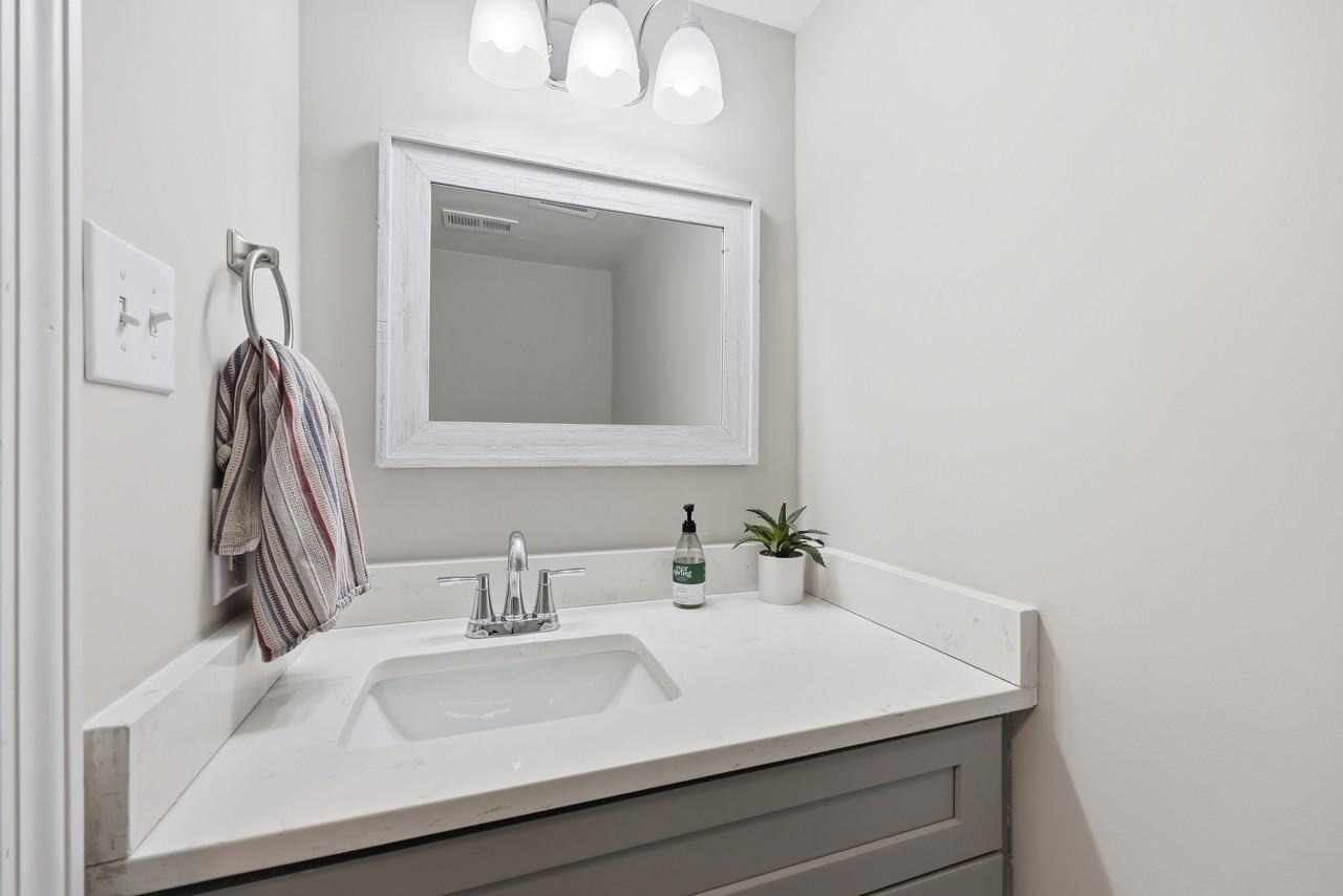 8001 Regent Park Ln #1 - Photo 5 of 13