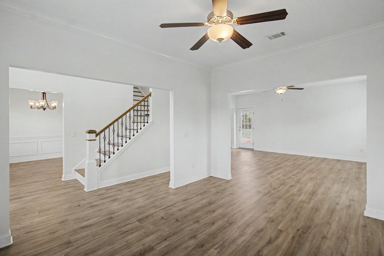 206 Farnsworth Trl #1 - Photo 3 of 45