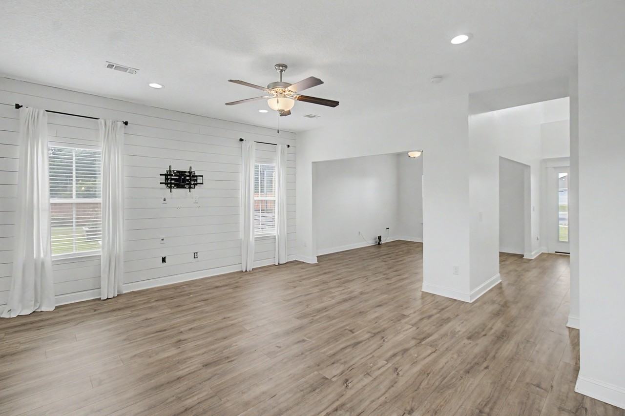 206 Farnsworth Trl #1 - Photo 7 of 45
