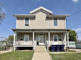 featured image of 418 Caroline St #1