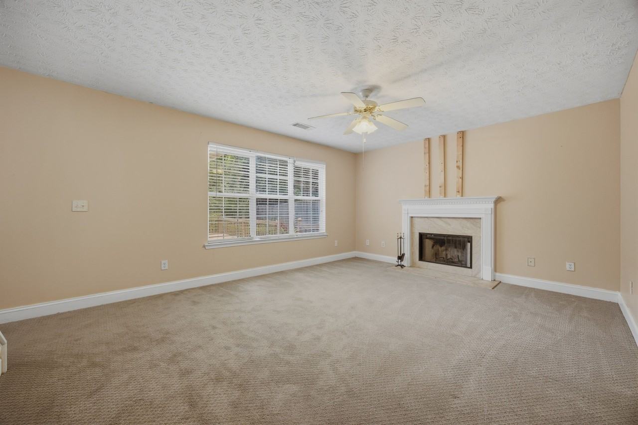 5054 Lancashire Ct #1 - Photo 4 of 25