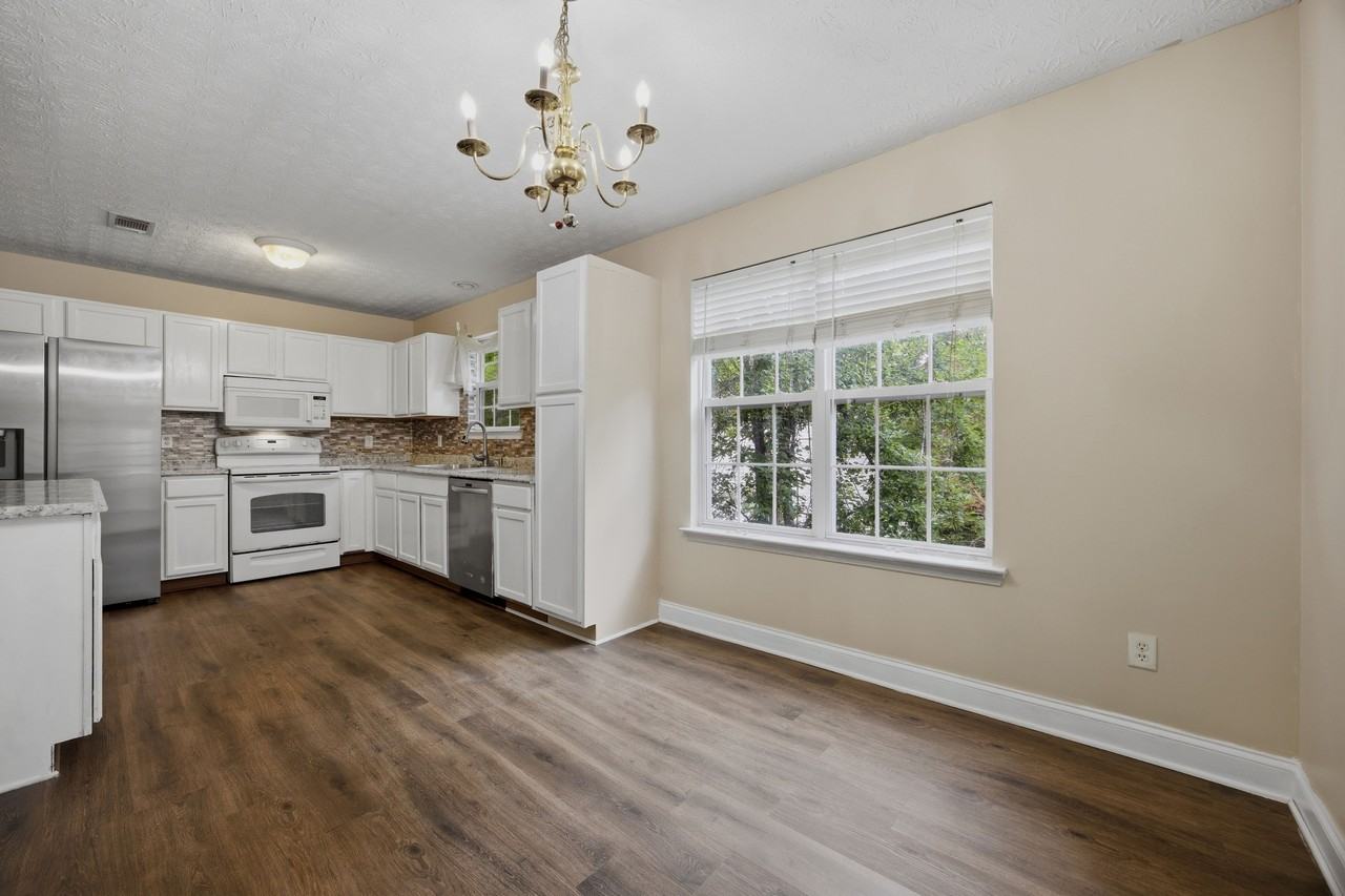5054 Lancashire Ct #1 - Photo 7 of 25