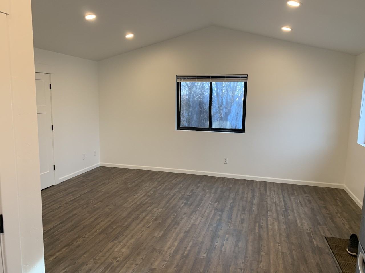 418 Maple Dr #A - Photo 3 of 10