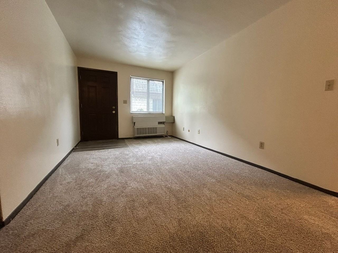 602 Kellywood Mnr - Photo 4 of 11