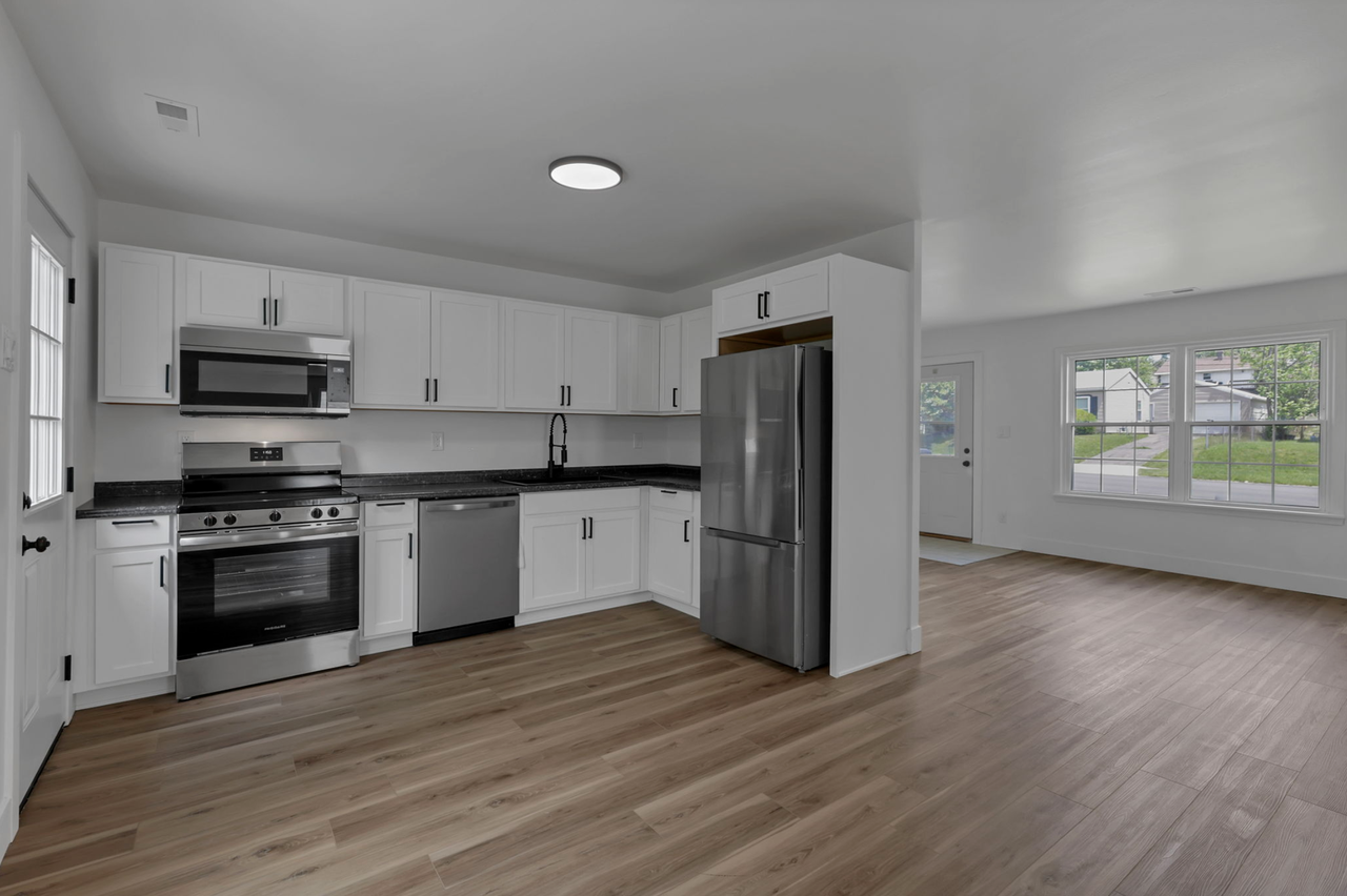 461 Shoshone Dr #1 - Photo 6 of 17