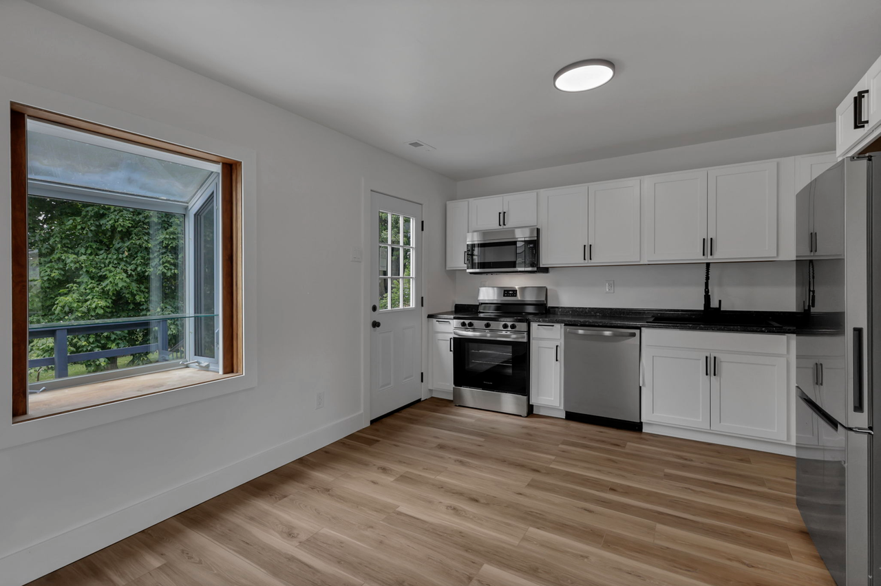 461 Shoshone Dr #1 - Photo 7 of 17