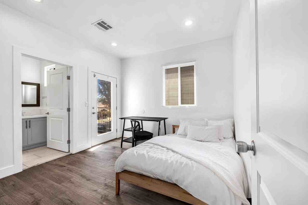 Soho Partners 1235 - Photo 4 of 46