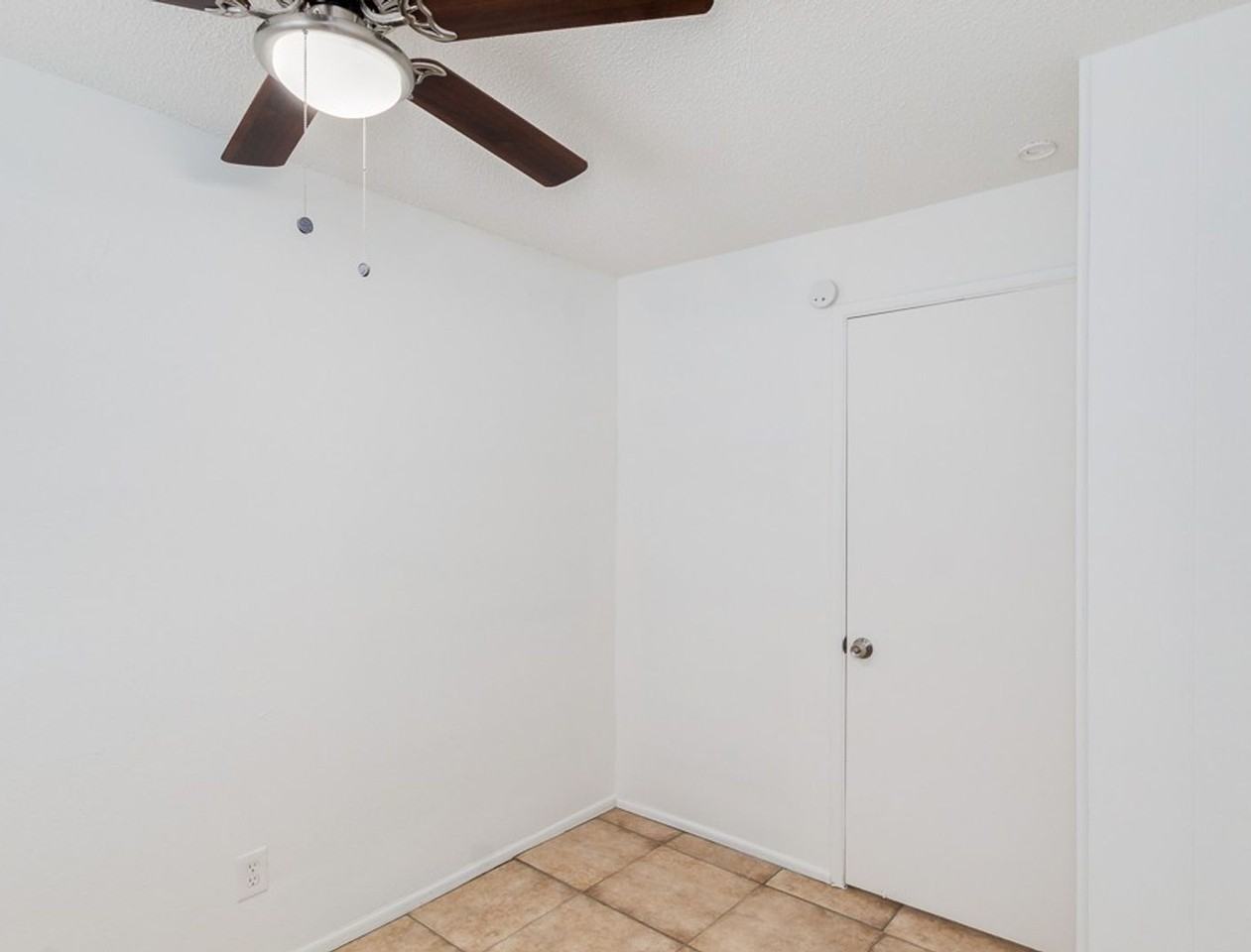 3319 North 32nd Street - Photo 6 of 14