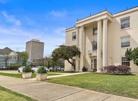 featured image of 721 N State St