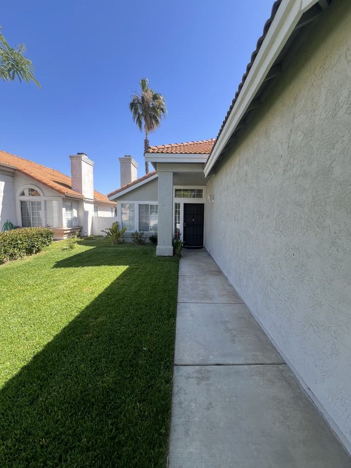 30202 Cupeno Ln #30202 - Photo 2 of 16