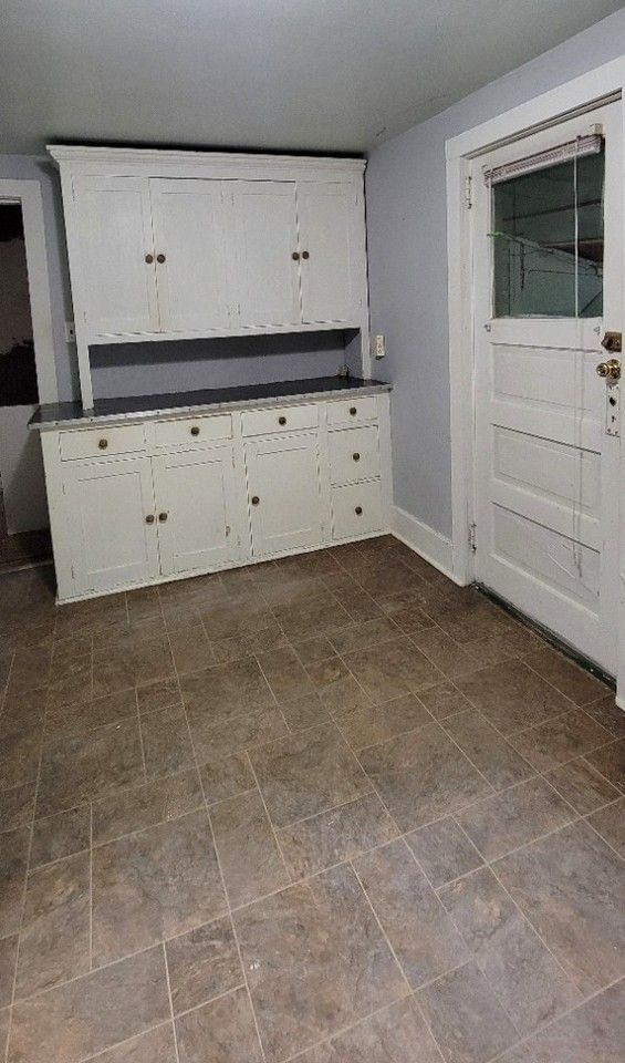 315 1/2 S 5th Ave #2 - Photo 3 of 12