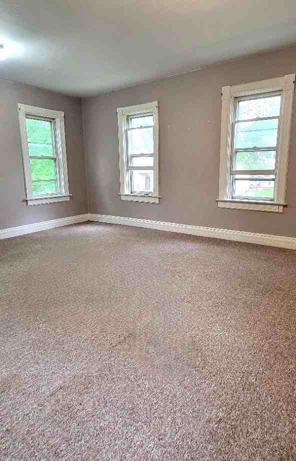 315 1/2 S 5th Ave #2 - Photo 5 of 12