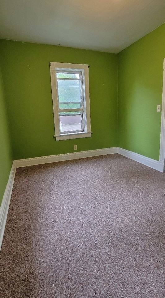 315 1/2 S 5th Ave #2 - Photo 6 of 12