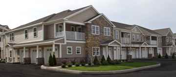 featured image of 18 Stoneledge Dr