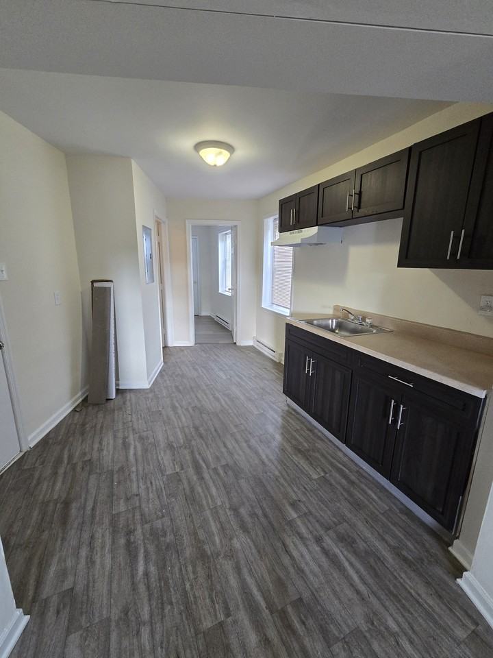 902 Keystone Rd #A - Photo 4 of 13