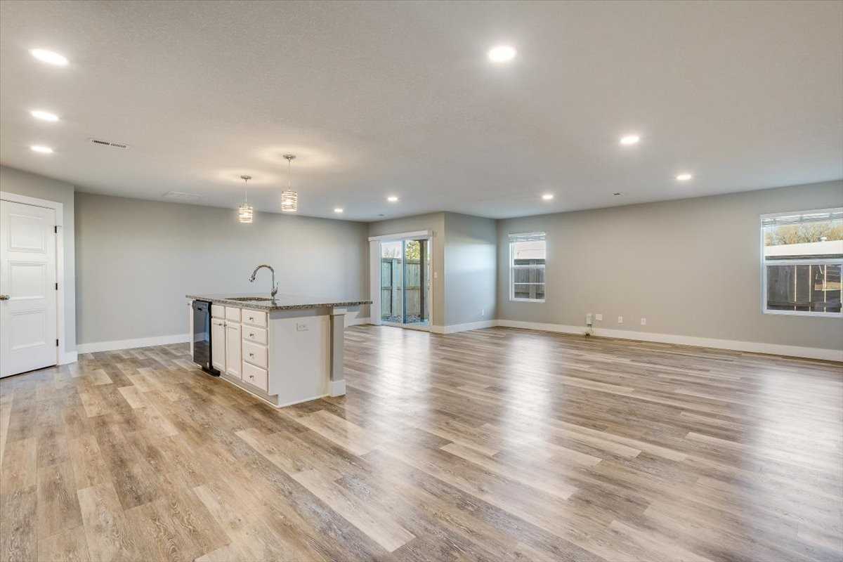8838 W Haylee St #1 - Photo 2 of 19