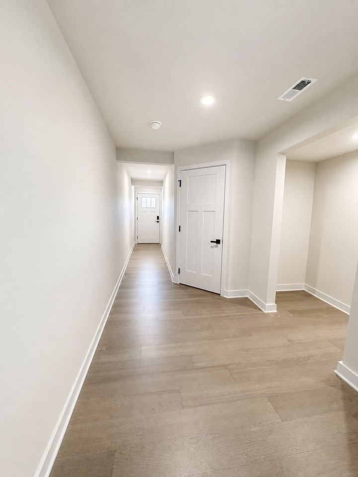 9802 Oaklawn Blvd Nw #1 - Photo 4 of 43