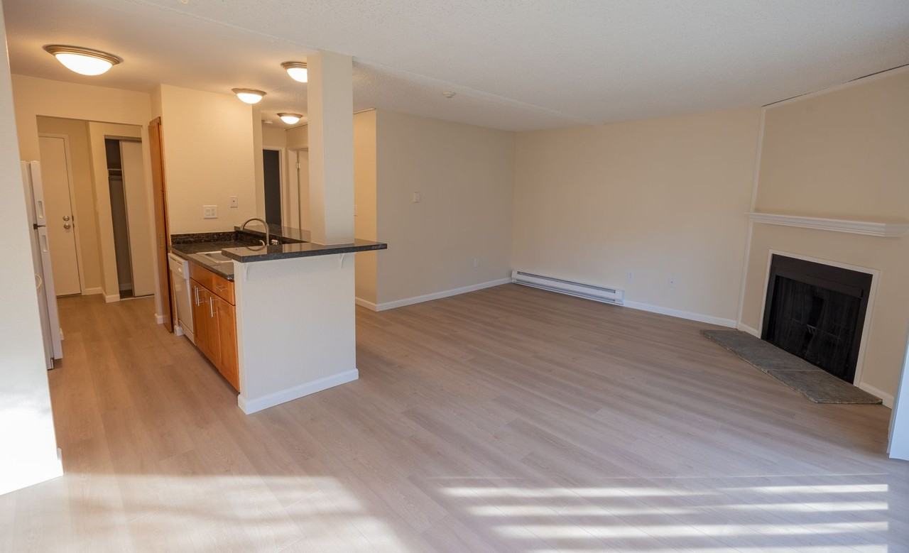 Willow Creek Apartments - Photo 6 of 48
