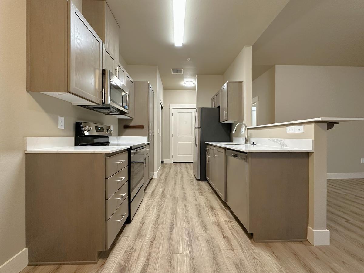 480 Ne 31st St - Photo 5 of 7