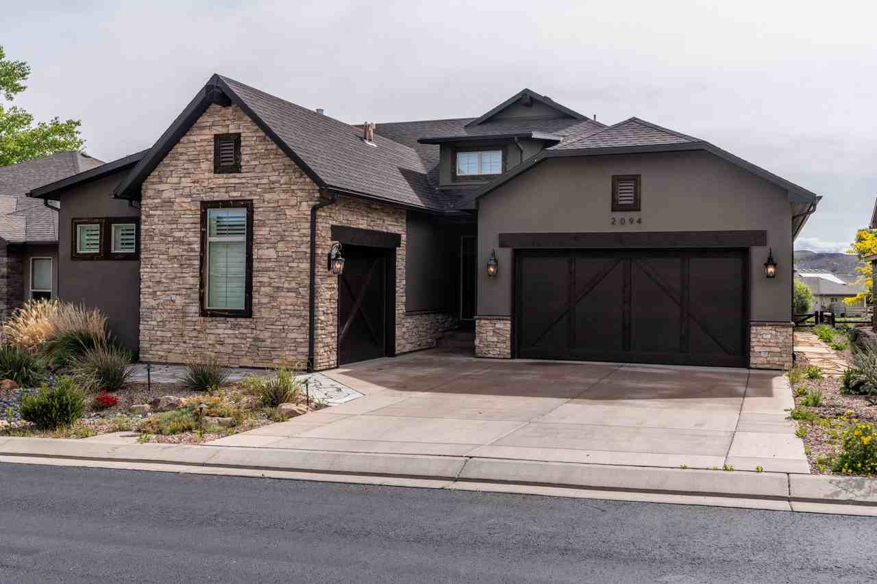 2094 Two Wood Dr #1 - Photo 2 of 45