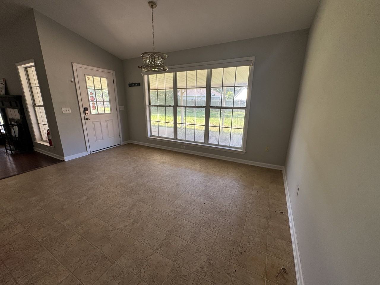 197 Rehobeth Way #1 - Photo 5 of 17