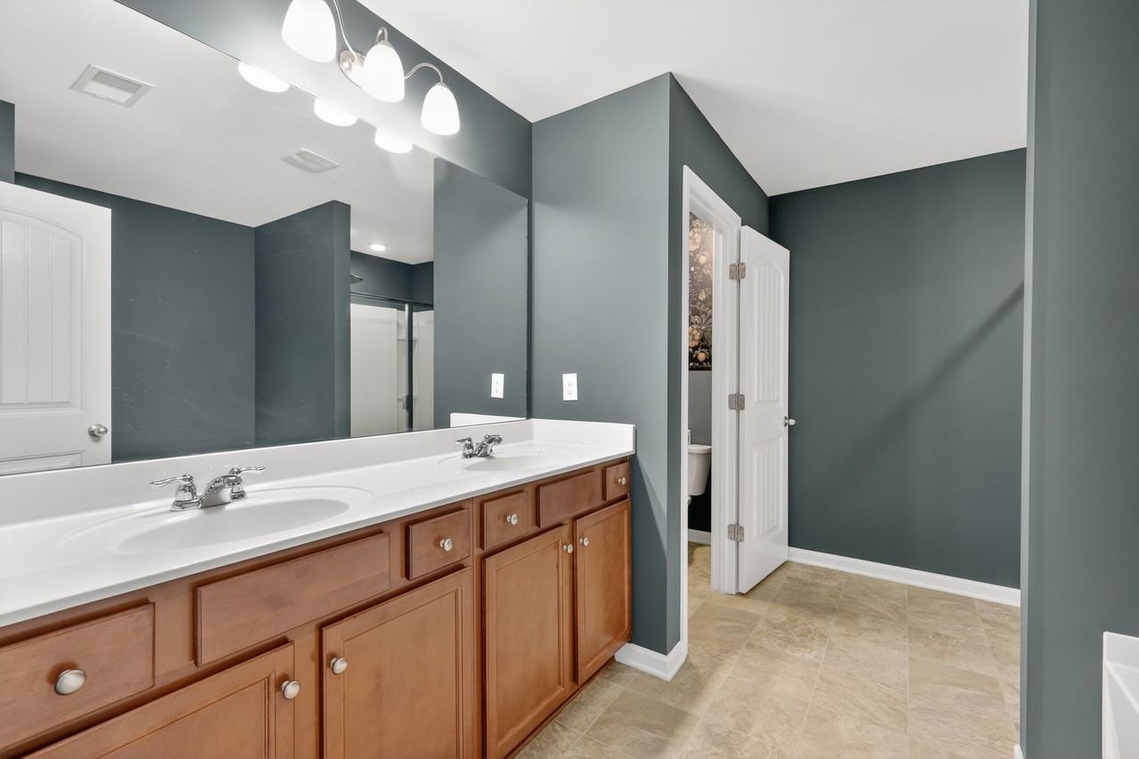 4011 Cannonsgate Ln #1 - Photo 7 of 11