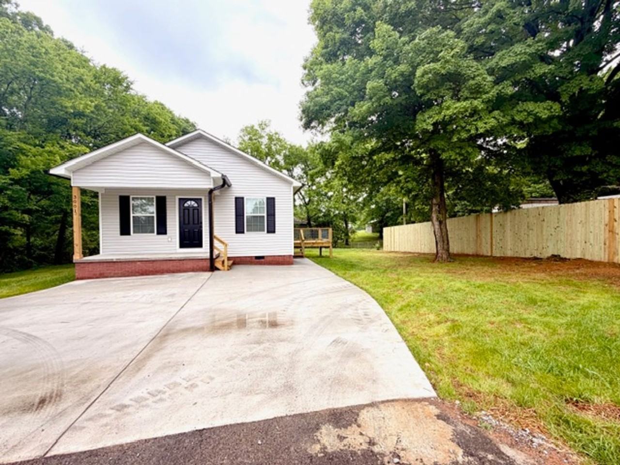 3001 Bates Pike Se - Photo 2 of 19