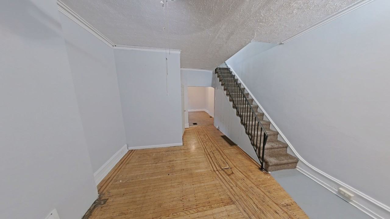2304 N Smedley St - Photo 3 of 9