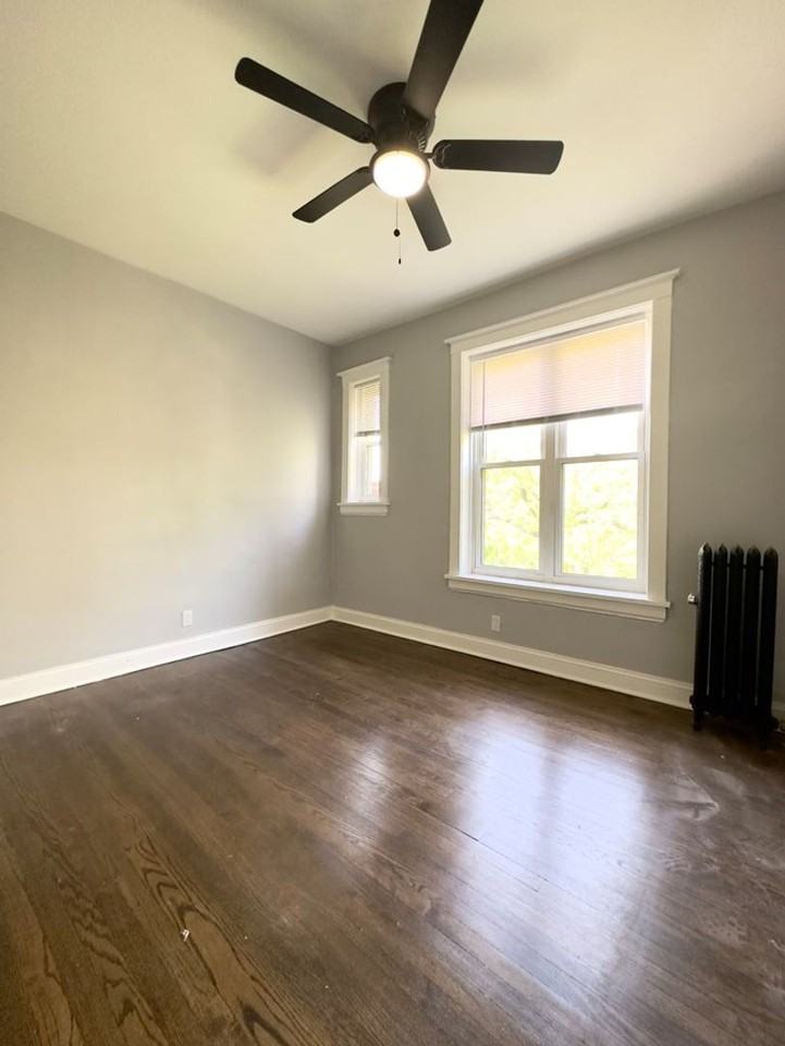 6257 Lakewood - Photo 2 of 12
