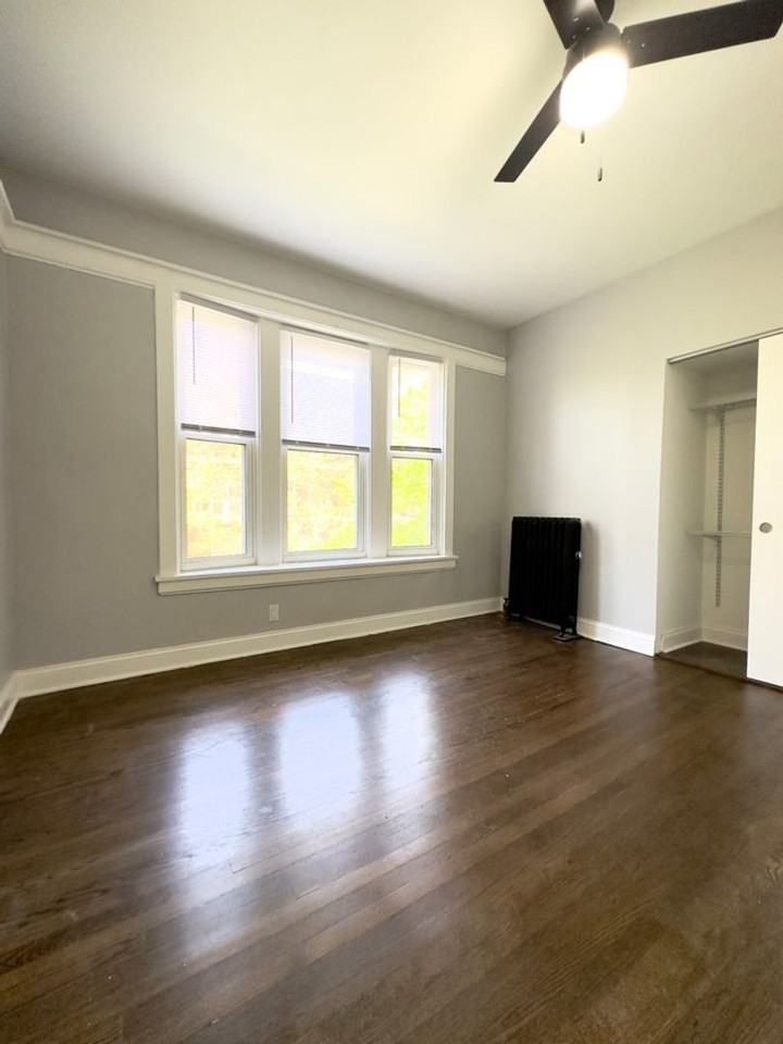 6257 Lakewood - Photo 3 of 12