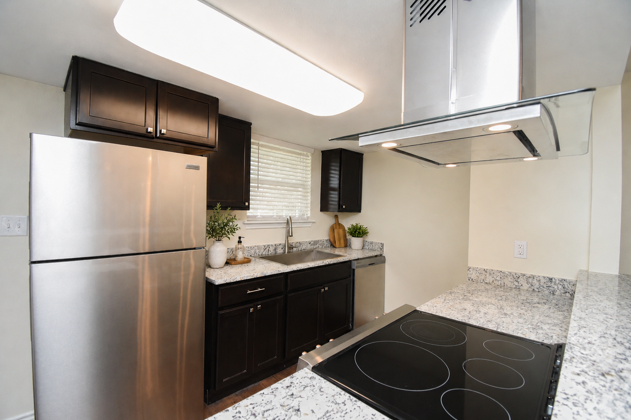 102 Vista Alta St - Photo 2 of 16