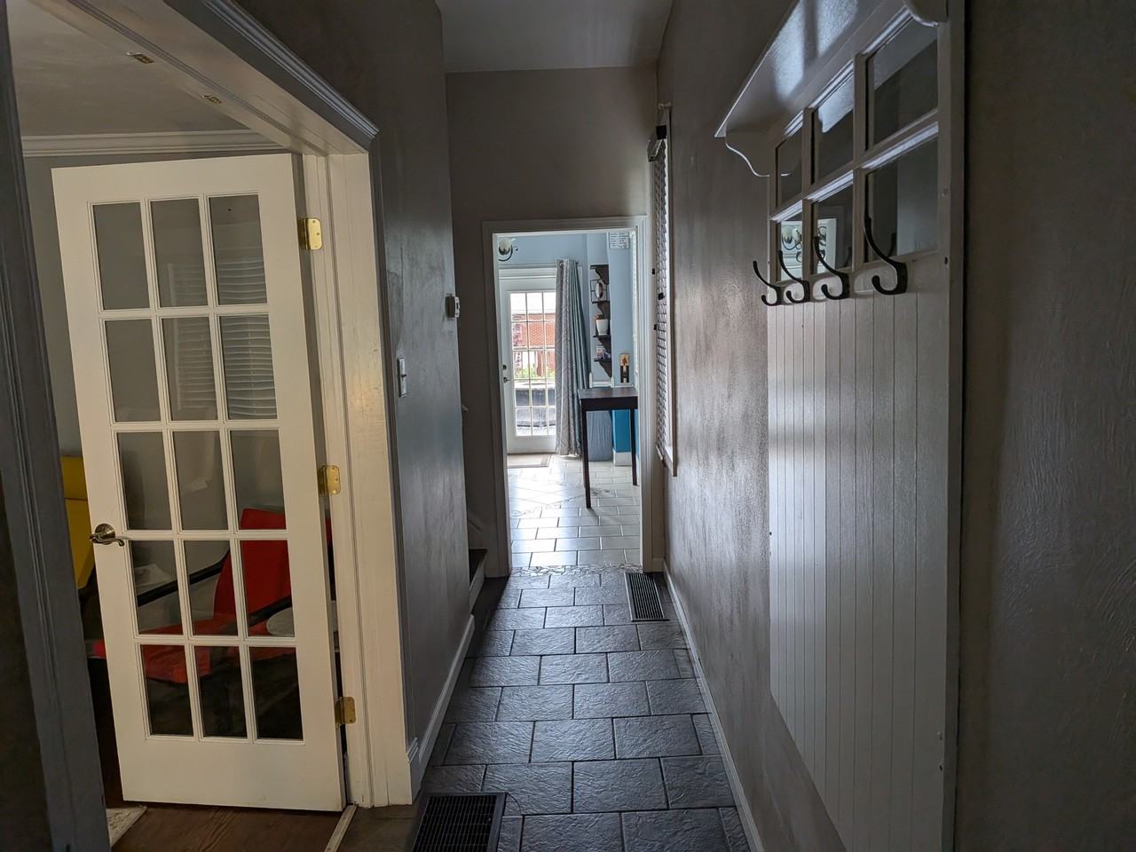 4327 Stanley St #1 - Photo 3 of 23