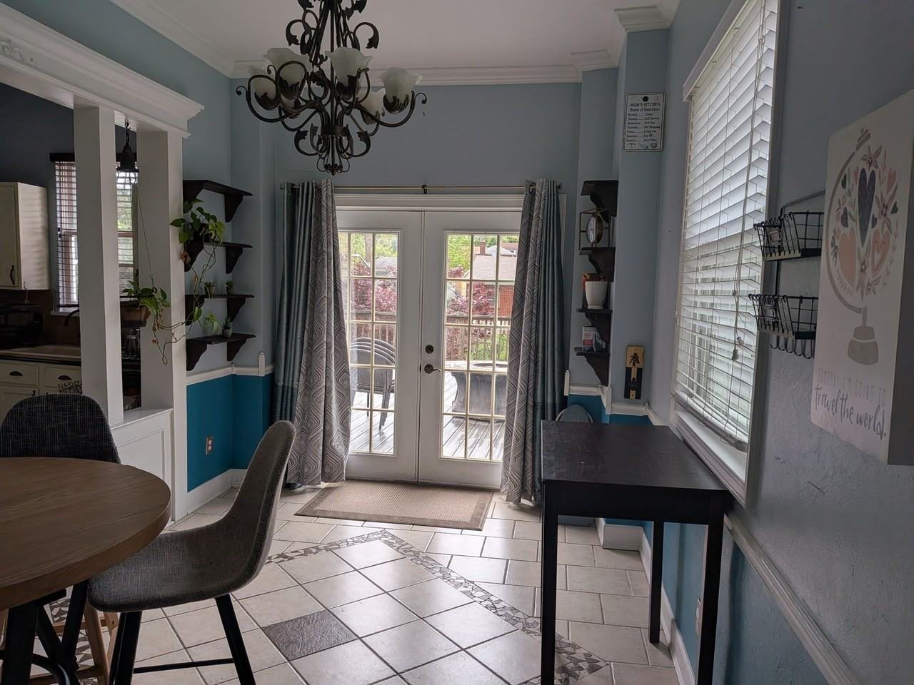 4327 Stanley St #1 - Photo 5 of 23