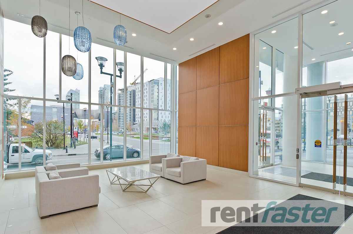 510 Evolution Towers (Pulse Tower) #413 - Photo 3 of 20