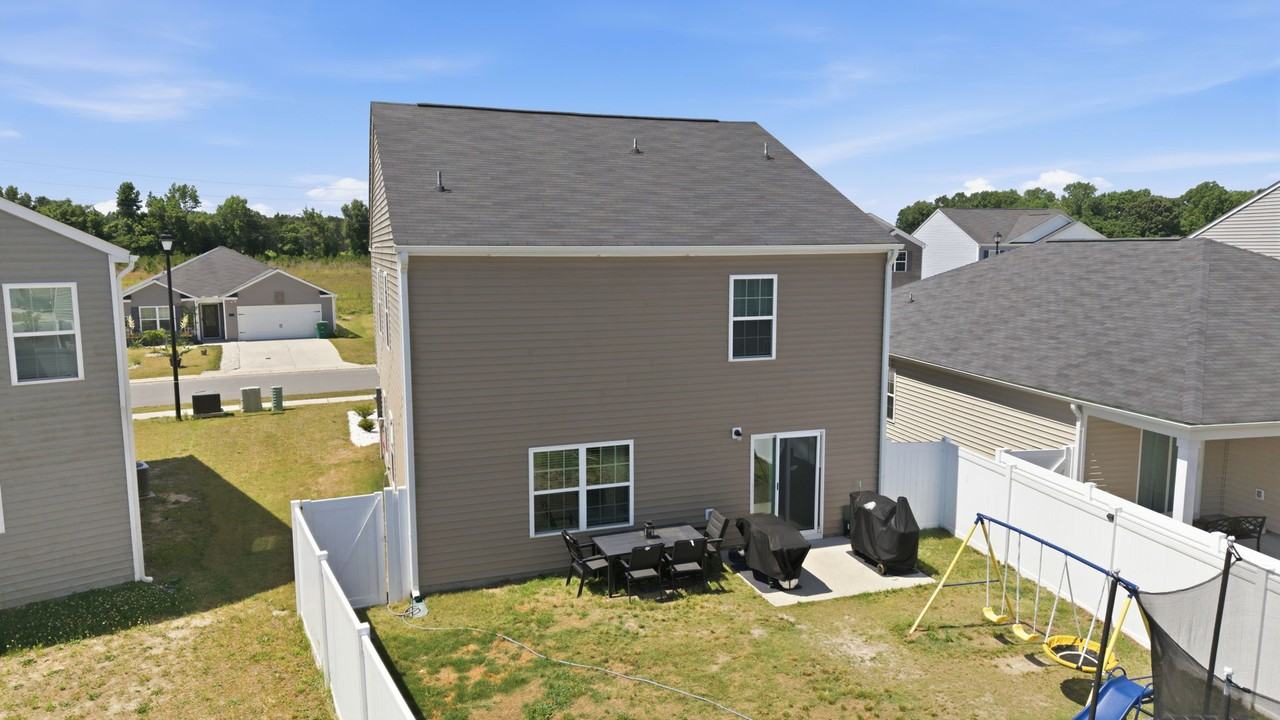 1160 Fowler Dr #1 - Photo 3 of 39