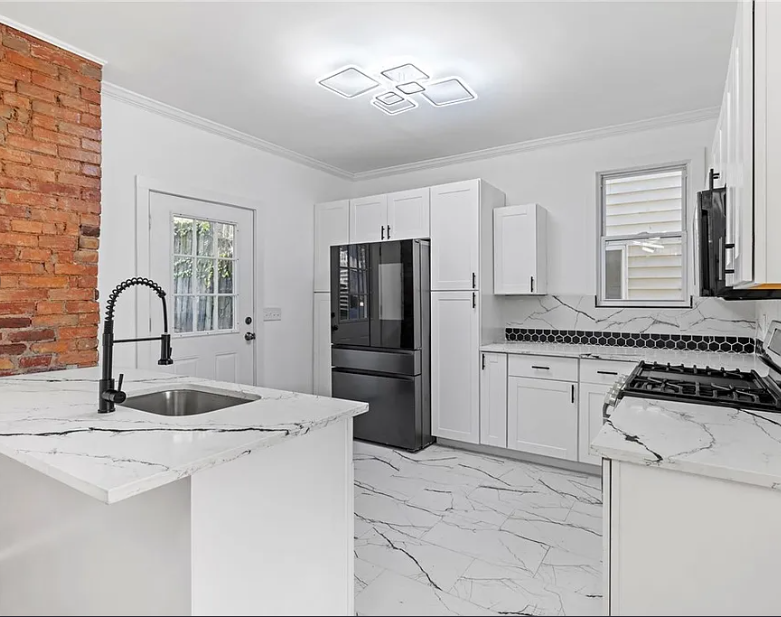 23 Craighead St #1 - Photo 2 of 12