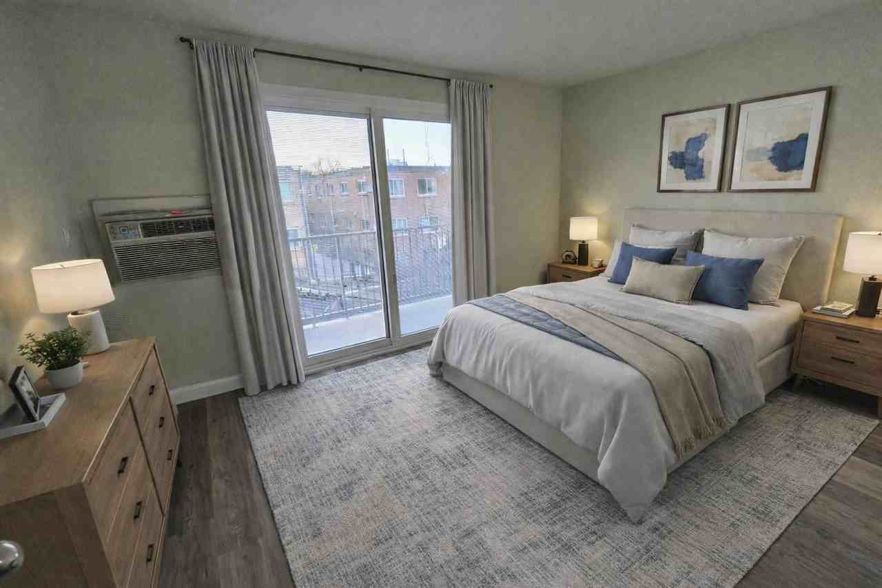 1415 Yosemite Plainsman Apartments (1 and 2 Bedroom Units) - Photo 6 of 22