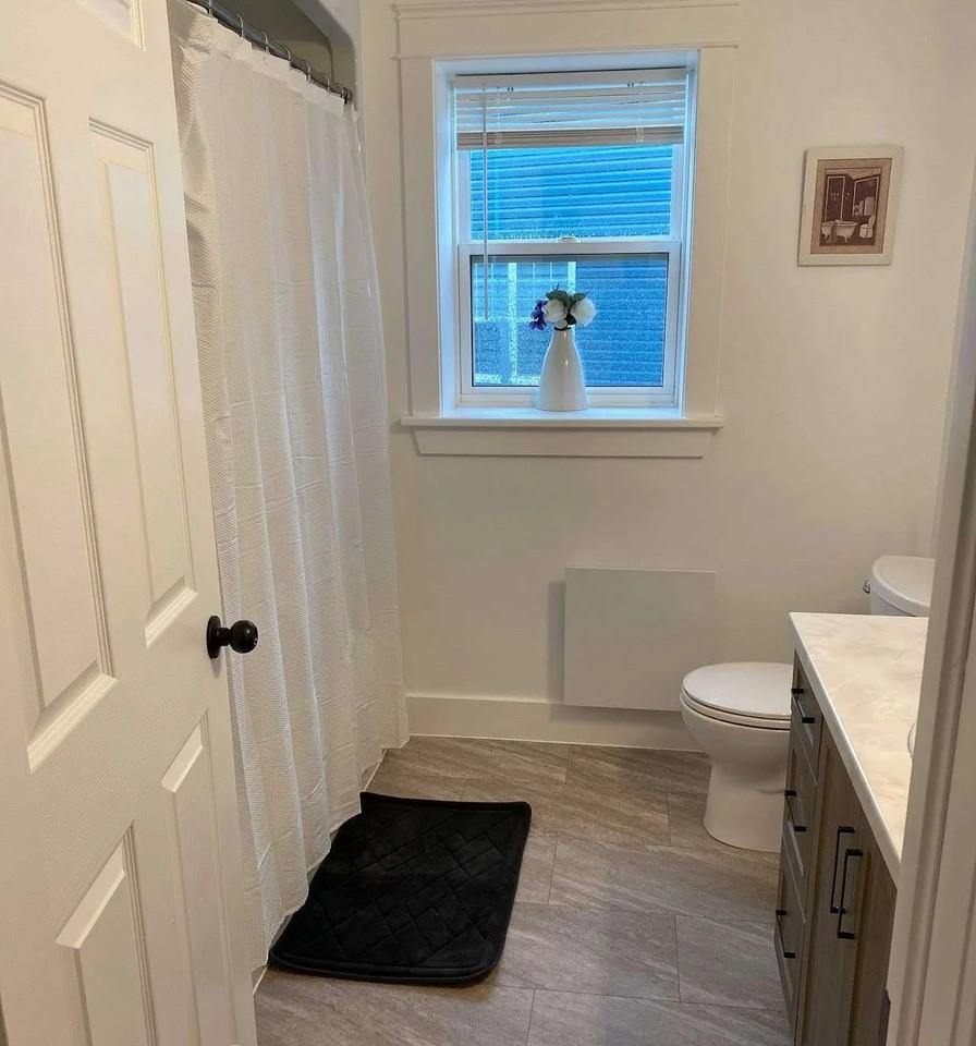 21 Bambrick Dr #3 - Photo 7 of 11