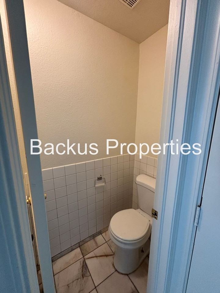 1825 Palm Ave #A - Photo 7 of 20