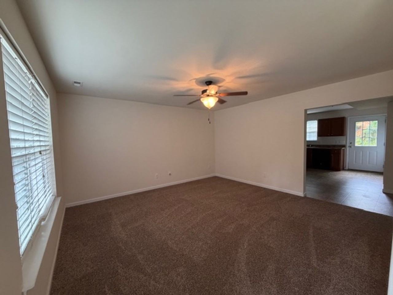 1553 13th St Se - Photo 2 of 12