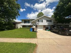 1122-1124 Waunakee Duplex - Photo 1 of 1