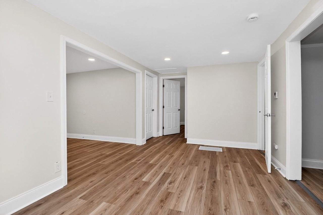 2958 Reid Ave - Photo 6 of 17