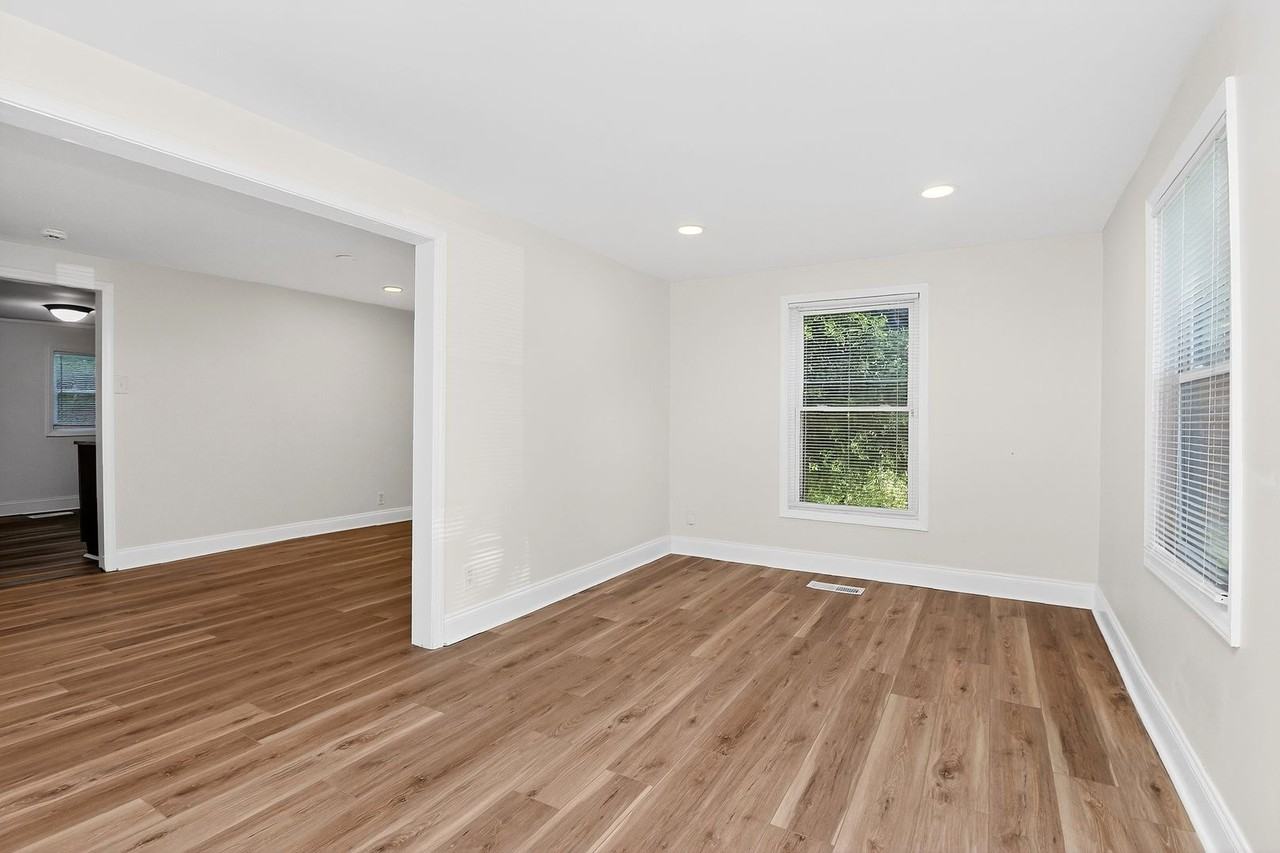 2958 Reid Ave - Photo 7 of 17
