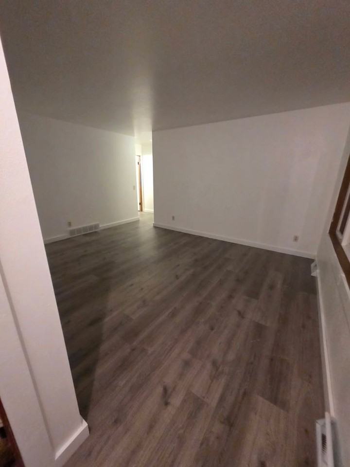 810 Pulley Dr - Photo 3 of 12
