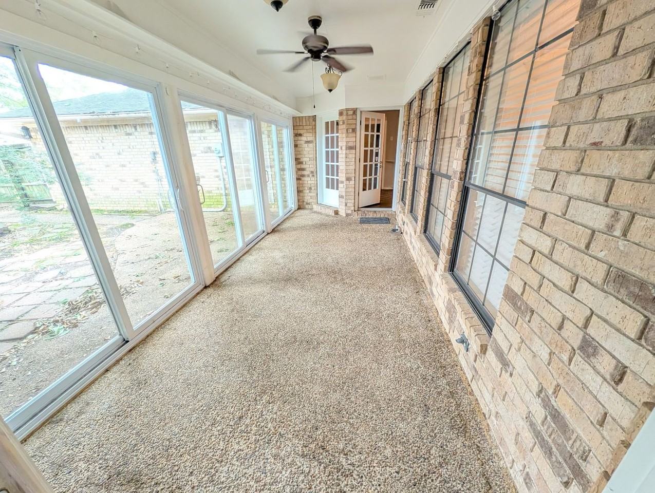 42 Lanshire Dr - Photo 7 of 7