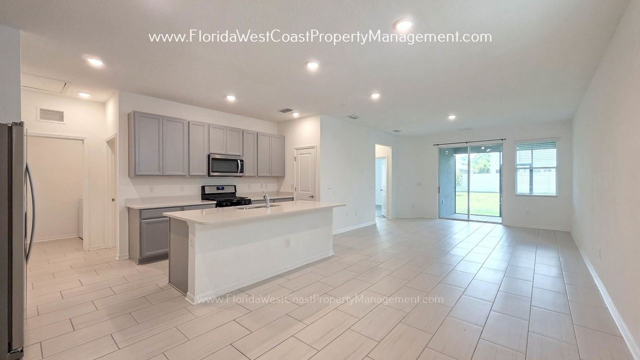5871 Bungalow Grove Ct - Photo 2 of 47