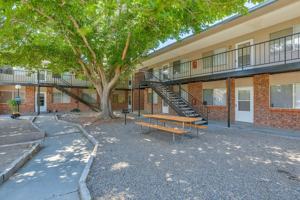 featured image of 6001 Montano Rd Nw