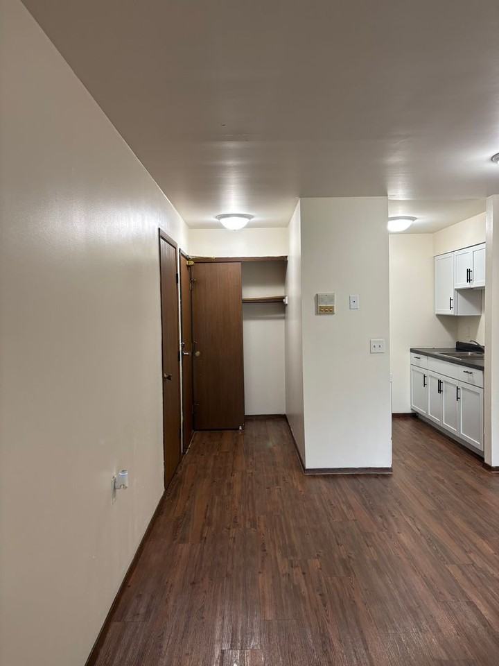 Crystal Springs Apts LLC - Photo 3 of 15