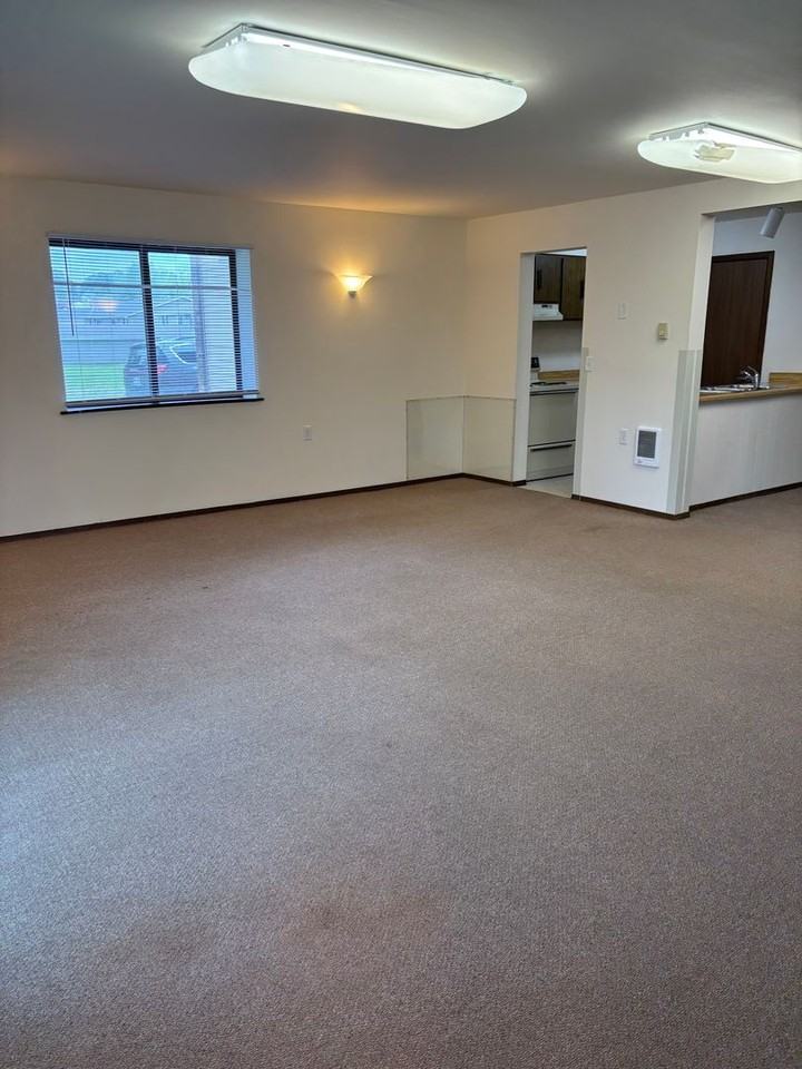 Crystal Springs Apts LLC - Photo 6 of 15