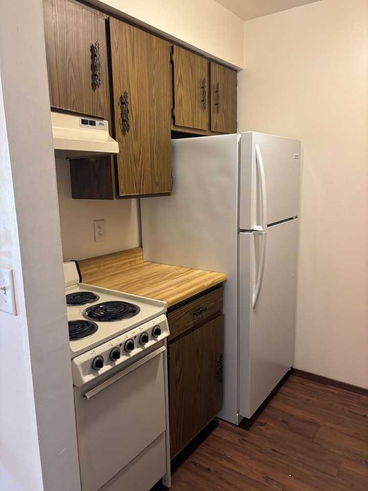 Crystal Springs Apts LLC - Photo 4 of 19